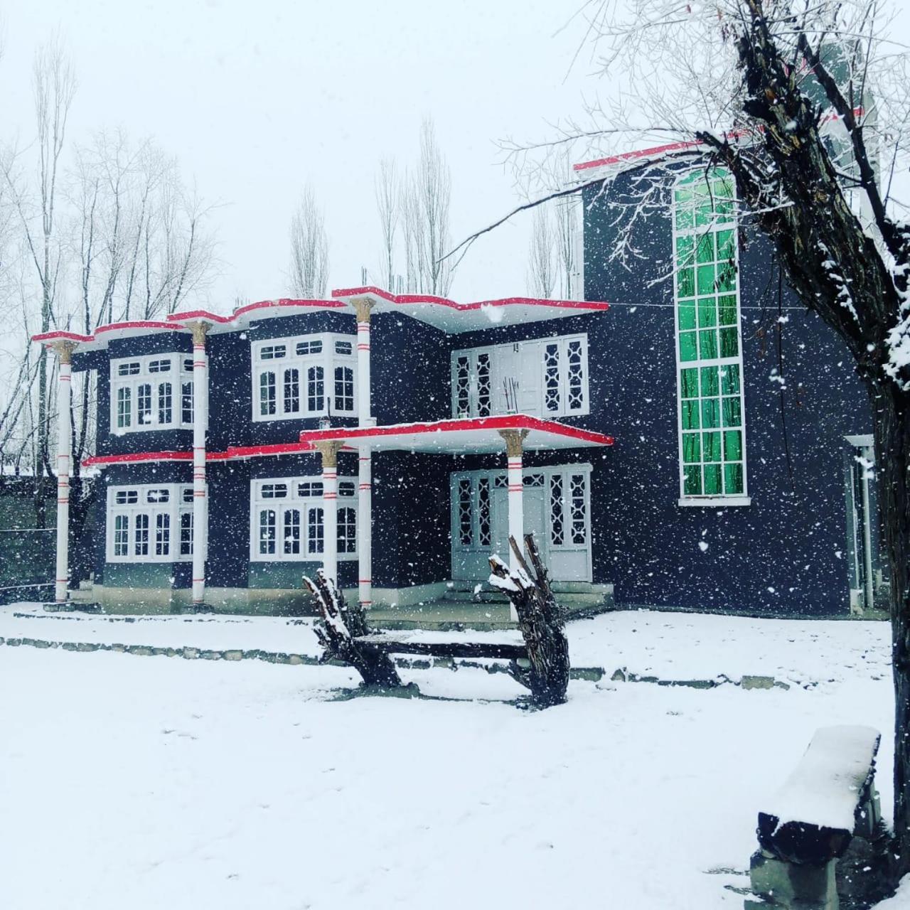 Skardu One Resort And Guest House エクステリア 写真